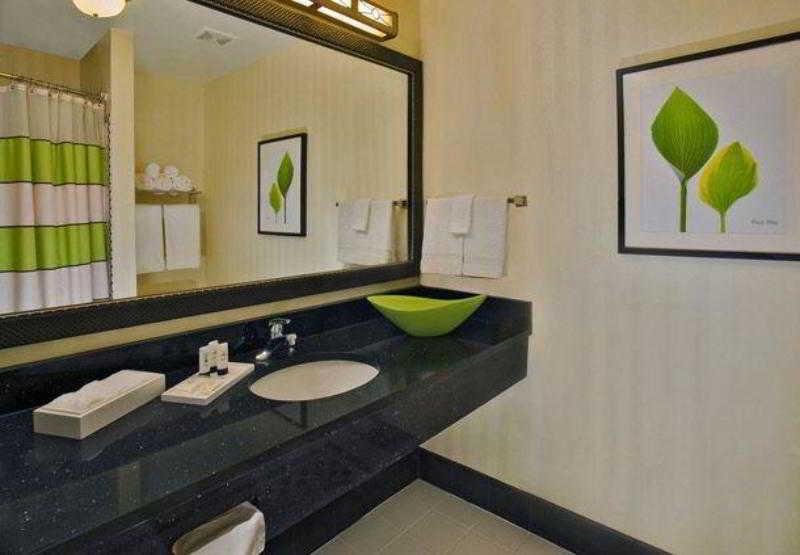 Fairfield Inn And Suites Flint Fenton מראה חיצוני תמונה