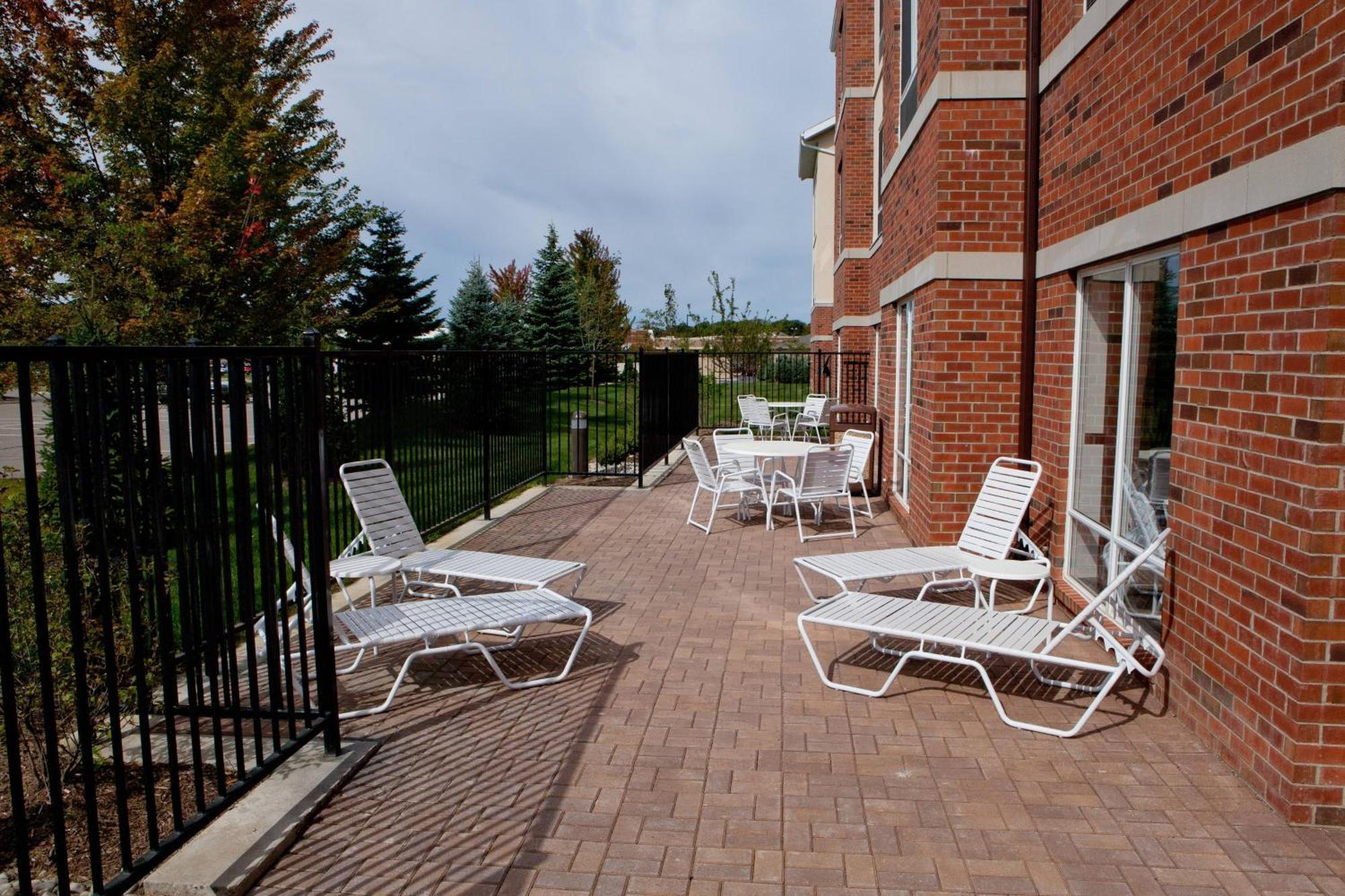 Fairfield Inn And Suites Flint Fenton מראה חיצוני תמונה